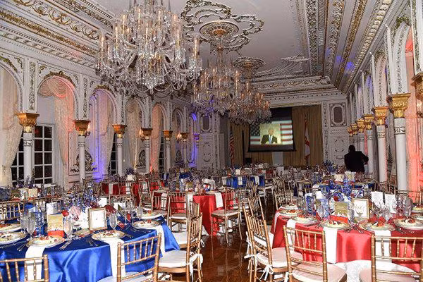 ben trong cau lac bo chi danh cho gioi sieu giau cua tong thong my donald trump - 6