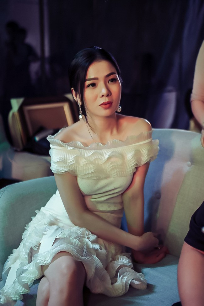 Lệ Quyên nói với ông xã: Em từng nghĩ có thể lấy cả thế giới, trừ anh ra! - Ảnh 1. Lệ Quyên nói với ông xã: Em từng nghĩ có thể lấy cả thế giới, trừ anh ra! - Ảnh 1.