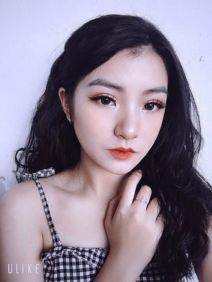 Nữ sinh tặng hoa Chủ tịch Kim Jong-un tiết lộ khoảnh khắc đáng nhớ - ảnh 4