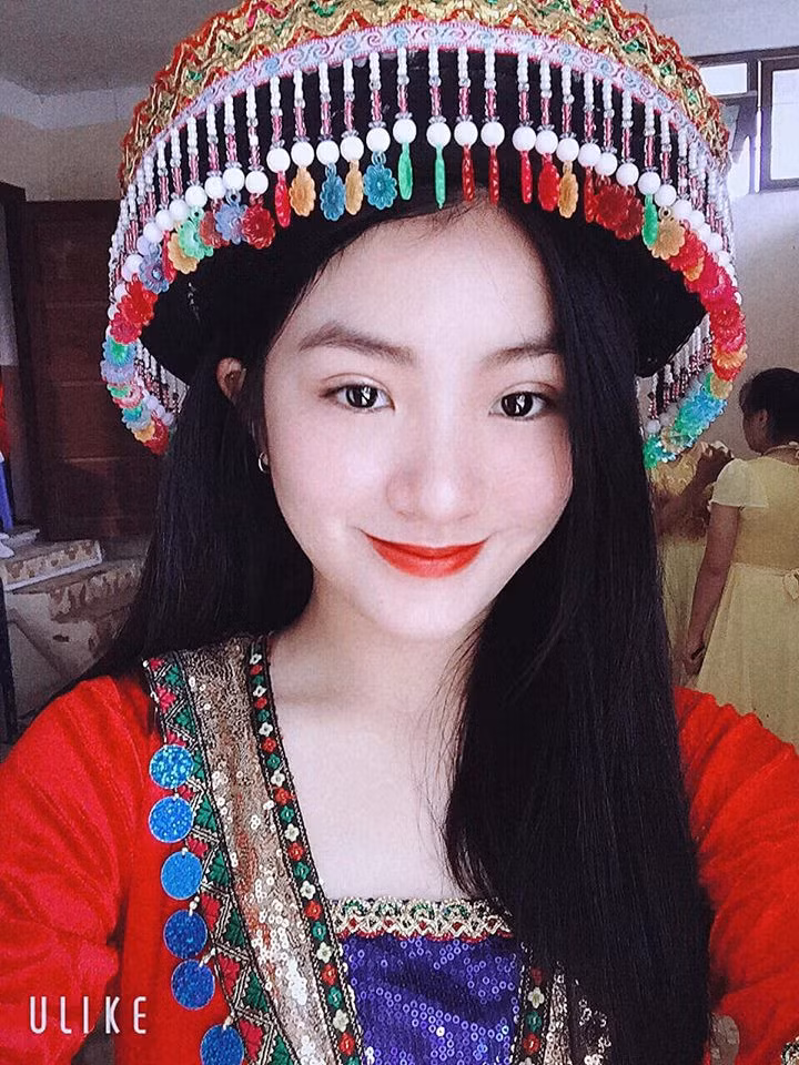 Nữ sinh tặng hoa Chủ tịch Kim Jong-un tiết lộ khoảnh khắc đáng nhớ - ảnh 5