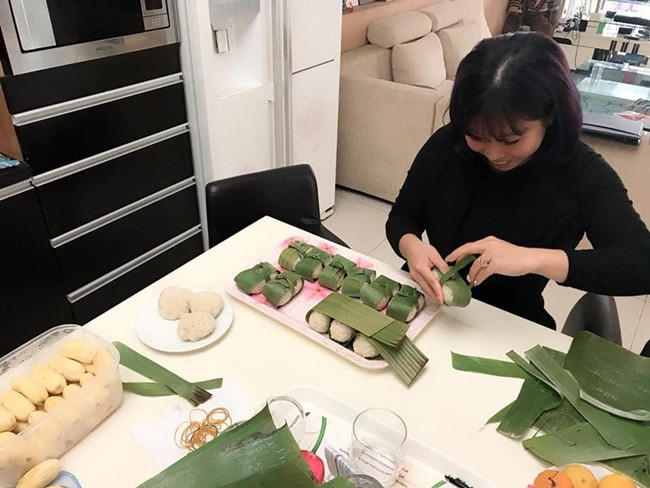 Choáng với cuộc sống giàu sang và thú chơi mô tô bạc tỷ của Hồng Đăng “Người phán xử” ảnh 11 Empty