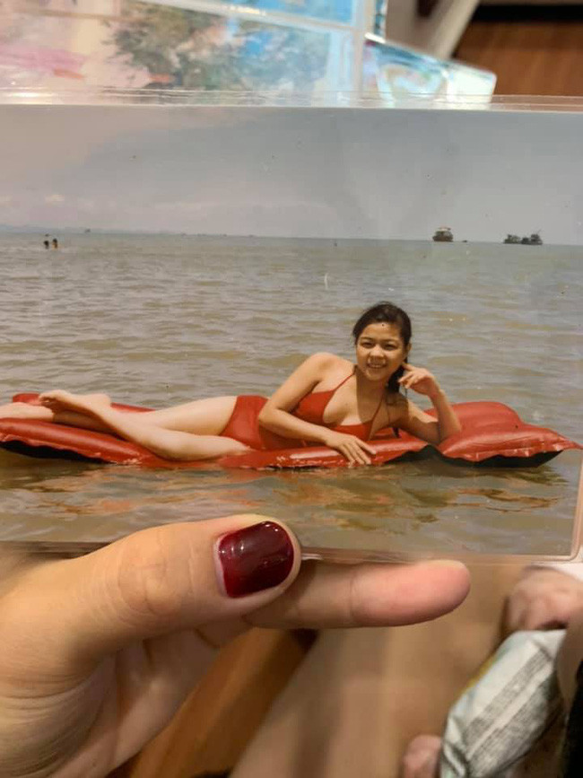 Khoe ảnh mẹ năm 19 tuổi xinh như hoa hậu, cô nàng vô tình gây thương nhớ vì nhan sắc cực phẩm - Ảnh 2. Khoe ảnh mẹ năm 19 tuổi xinh như hoa hậu, cô nàng vô tình gây thương nhớ vì nhan sắc cực phẩm - Ảnh 2.