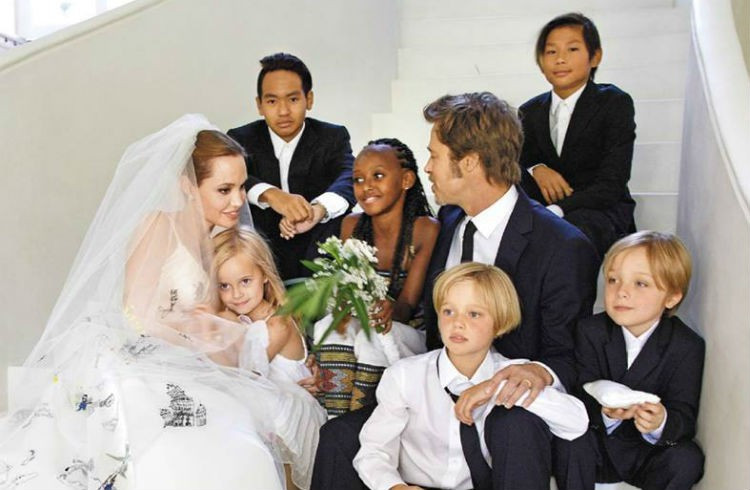 Khung cảnh hiếm hoi: Angelina Jolie đưa cả 6 đứa con đi dự sự kiện và dàn nhóc tỳ xưa kia giờ đã lớn lắm rồi! - Ảnh 14. Khung cảnh hiếm hoi: Angelina Jolie đưa cả 6 đứa con đi dự sự kiện và dàn nhóc tỳ xưa kia giờ đã lớn lắm rồi! - Ảnh 14.