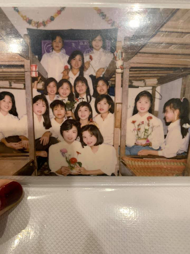 Khoe ảnh mẹ năm 19 tuổi xinh như hoa hậu, cô nàng vô tình gây thương nhớ vì nhan sắc cực phẩm - Ảnh 8. Khoe ảnh mẹ năm 19 tuổi xinh như hoa hậu, cô nàng vô tình gây thương nhớ vì nhan sắc cực phẩm - Ảnh 8.