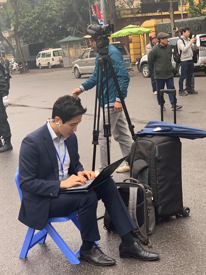 Các phóng viên, biên tập viên quốc tế “gây thương nhớ” tại Hội nghị Thượng đỉnh Mỹ - Triều ảnh 1