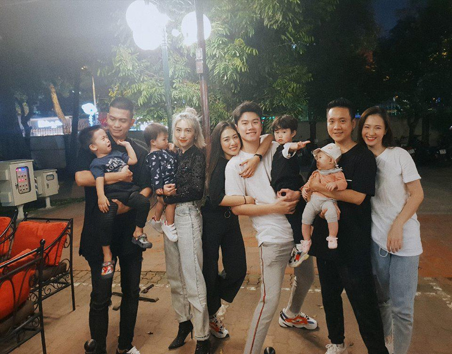 hoi bo me bim sua toan hotboy hotgirl hoi ngo, dan mang lap tuc soi ki diem dac biet - 1