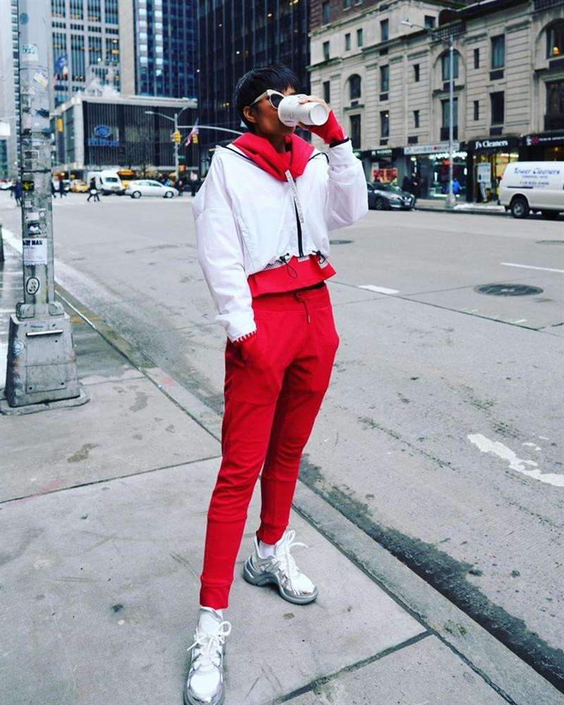 Đây là món "giày hiệu" Hoa hậu H"Hen Niê yêu nhất, giá chỉ 10.000 đồng ảnh 7 Sau tất cả, đây mới là món giầy hiệu mà Hoa hậu HHen Niê yêu nhất với giá chỉ 10.000 đồng-8