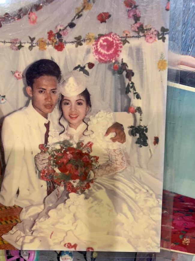 Khoe ảnh mẹ năm 19 tuổi xinh như hoa hậu, cô nàng vô tình gây thương nhớ vì nhan sắc cực phẩm - Ảnh 5. Khoe ảnh mẹ năm 19 tuổi xinh như hoa hậu, cô nàng vô tình gây thương nhớ vì nhan sắc cực phẩm - Ảnh 5.