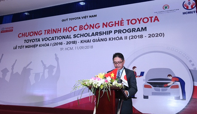 Ông Toru Kinoshita – Chủ tịch danh dự Quỹ TVF phát biểu tại lễ tốt nghiệp khóa 1