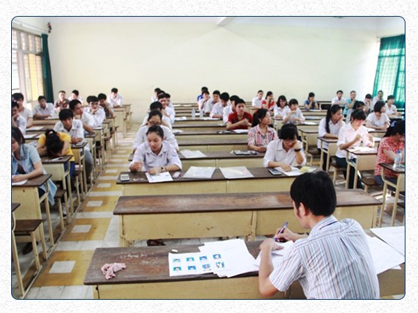 Các thí sinh trong một kỳ thi Đại học (Ảnh minh hoạ) Các thí sinh trong một kỳ thi Đại học (Ảnh minh hoạ)