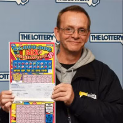 Edward nhận giải thưởng 1 triệu USD.