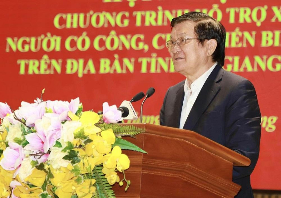 Nguyên Chủ tịch nước Trương Tấn Sang phát biểu tại Hội nghị.