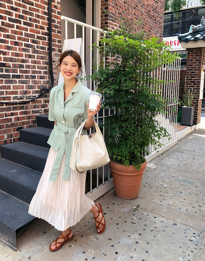 5 gợi ý chọn chân váy xinh đẹp, mát lành nên sắm ngay trong hè này ảnh 17