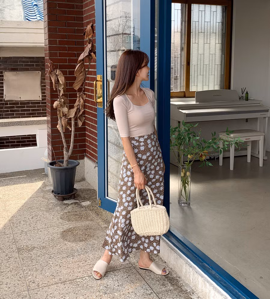 5 gợi ý chọn chân váy xinh đẹp, mát lành nên sắm ngay trong hè này ảnh 3