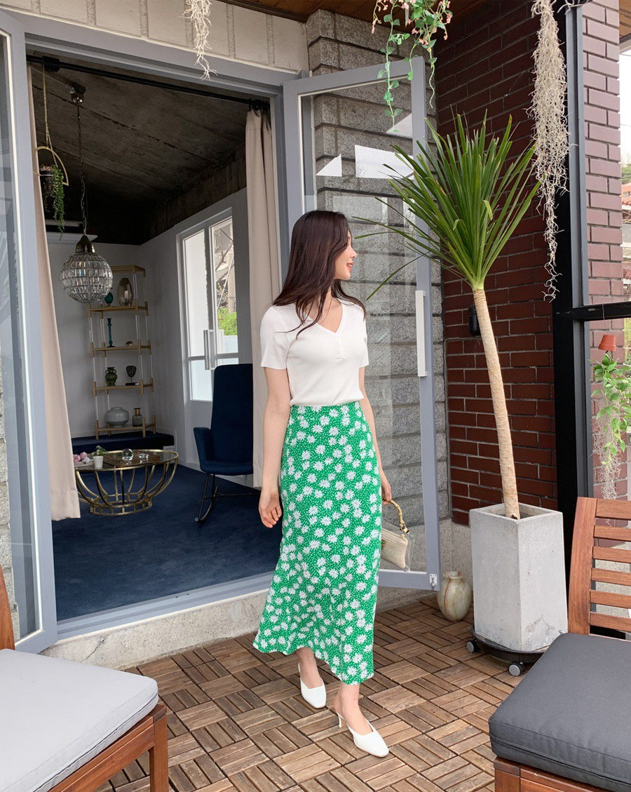 5 gợi ý chọn chân váy xinh đẹp, mát lành nên sắm ngay trong hè này ảnh 4