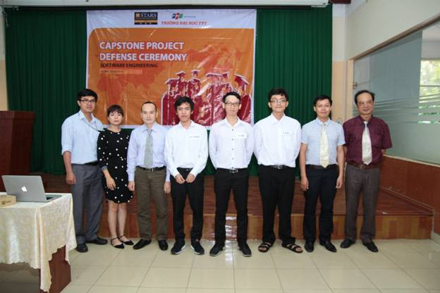Nhóm sinh viên thực hiện đồ án Just Walk Out Library tại buổi bảo vệ đồ án tốt nghiệp