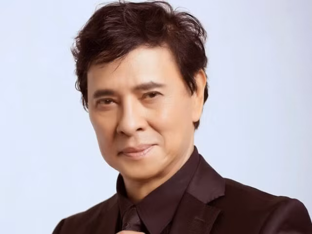 Ca sĩ Anh Khoa ở Mỹ.