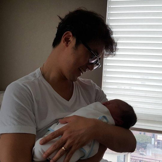 Ước mơ vươn tới một ngôi sao: Người đổi đời phú quý, kẻ túng quẫn vì bi kịch liên hoàn - Ảnh 10. Ước mơ vươn tới một ngôi sao: Người đổi đời phú quý, kẻ túng quẫn vì bi kịch liên hoàn - Ảnh 10.