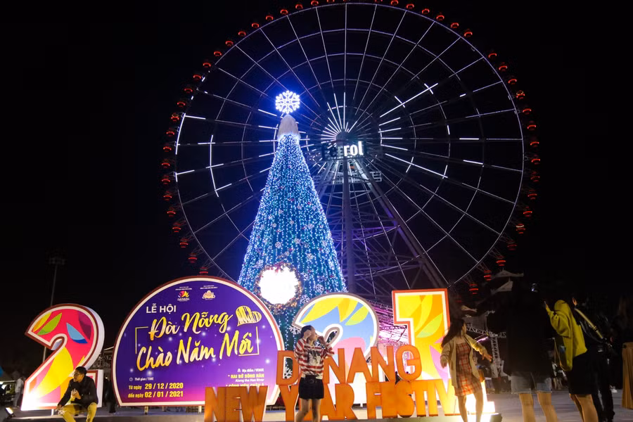 Chương trình diễn ra từ ngày 29/12/2020 đến 3/1/2021 tại Công viên Châu Á (đường Phan Đăng Lưu, quận Hải Châu, TP Đà Nẵng).