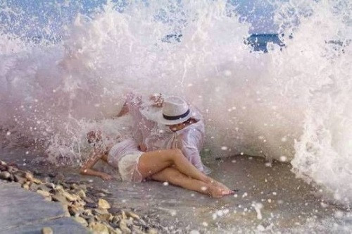 Bức ảnh cưới để đời.