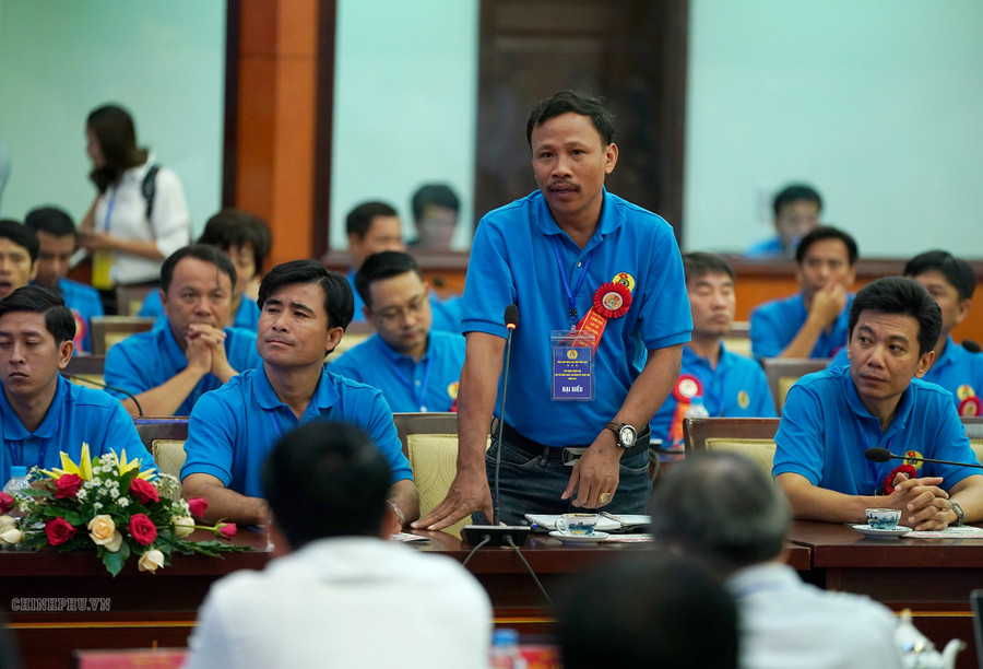 Đại diện công nhân tham dự buổi đối thoại. Ảnh: VGP/Quang Hiếu. Đại diện công nhân tham dự buổi đối thoại. Ảnh: VGP/Quang Hiếu.