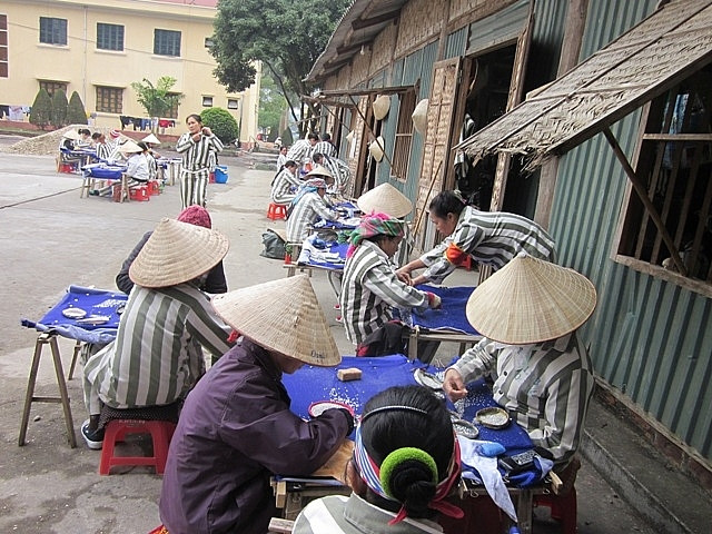 Nỗi niềm người đàn bà tan nát gia đình vì một lần tham noi niem nguoi dan ba tan nat gia dinh vi mot lan tham