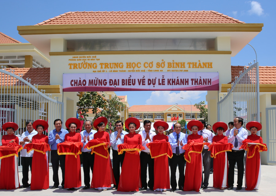 Lễ khánh thành ngôi trường mới. Ảnh: VGP/Mạnh Hùng Lễ khánh thành ngôi trường mới. Ảnh: VGP/Mạnh Hùng