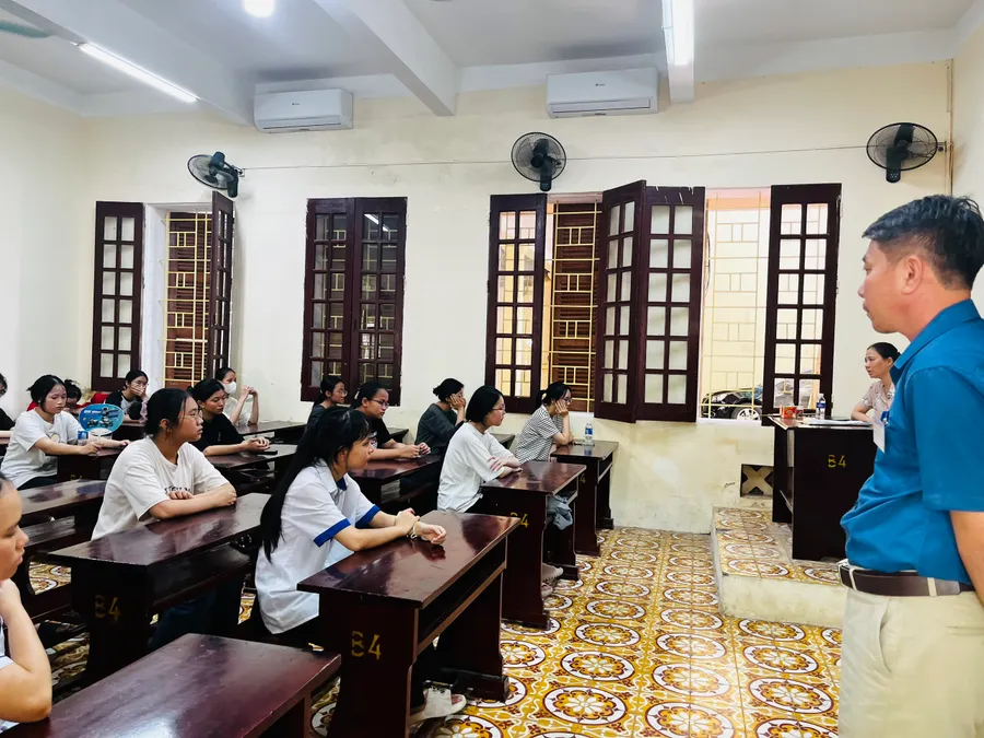 Thí sinh Thanh Hoá đã hoàn thành môn thi đầu tiên kỳ thi vào lớp 10 THPT.