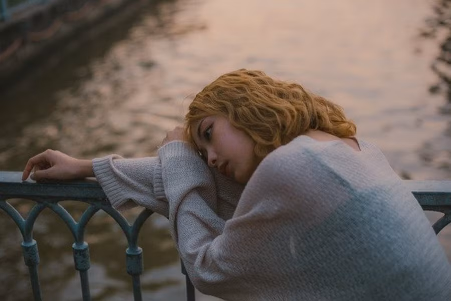 Sự chỉ trích quá mức của cha mẹ khiến con cái họ cảm thấy không được hỗ trợ và không được yêu thương. (Ảnh: ITN).