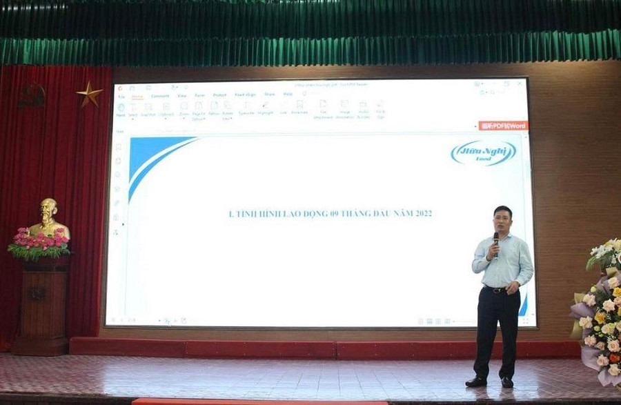 Đại diện doanh nghiệp chia sẻ tại Hội thảo. Đại diện doanh nghiệp chia sẻ tại Hội thảo.