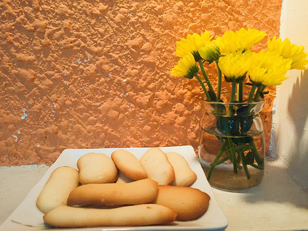 Bánh lưỡi mèo thơm ngon, dễ làm ảnh 2 banh-luoi-meo-thom-ngon-de-lam-1