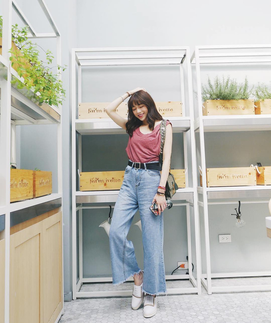 cham ngo 40, le quyen van an dut gai xuan thi voi loat kieu phoi do cung quan jeans - 12