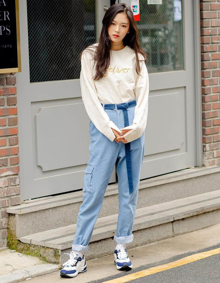 cham ngo 40, le quyen van an dut gai xuan thi voi loat kieu phoi do cung quan jeans - 9