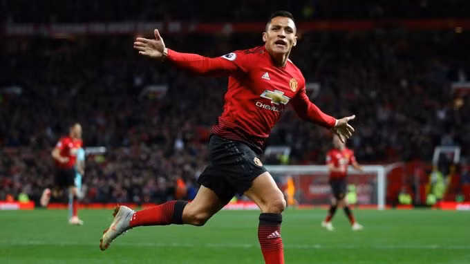 Messi vượt Ronaldo, chiếm ngôi 