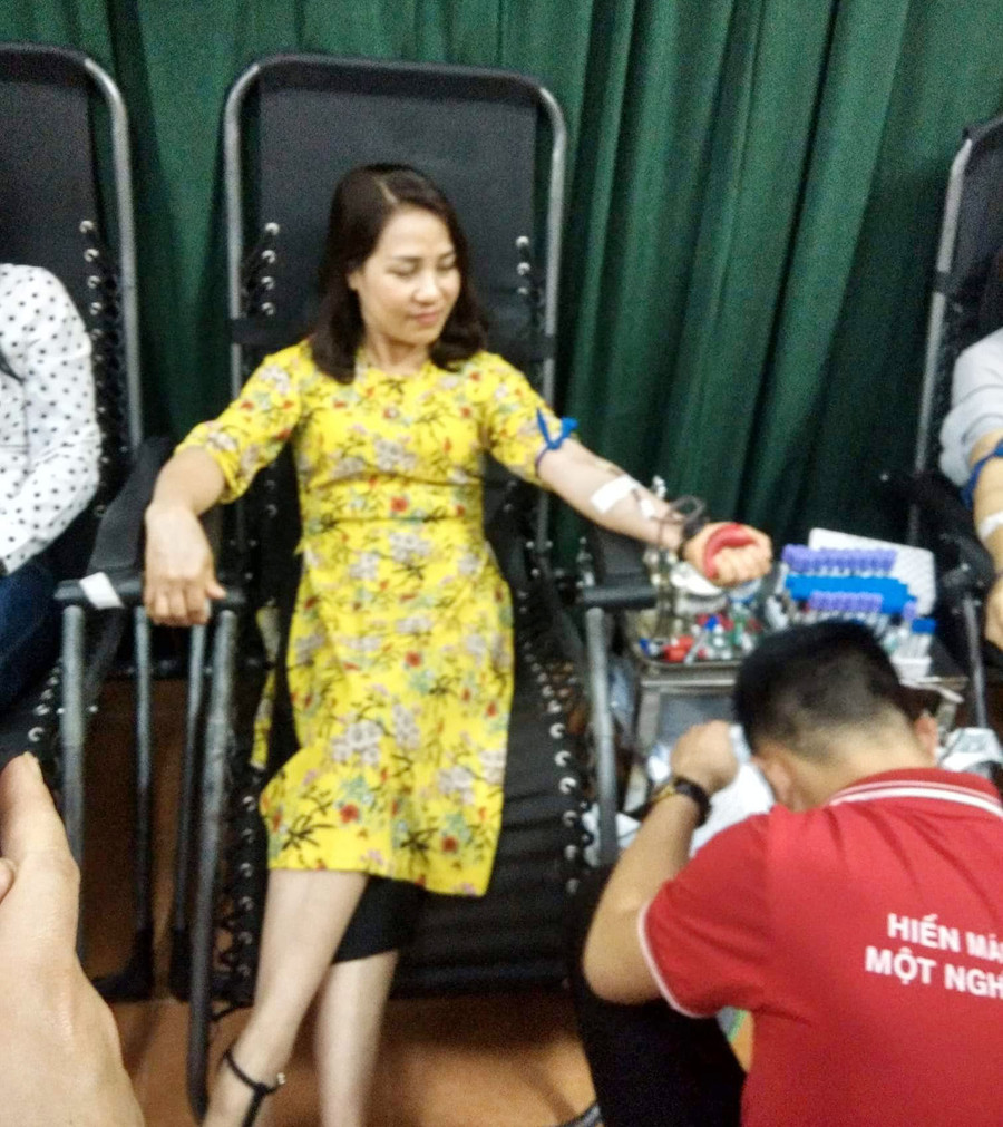 Bà Đặng Thị Hồng Tâm, người đã rất nhiều lần tham gia hiến máu cứu người. Bà Đặng Thị Hồng Tâm, người đã rất nhiều lần tham gia hiến máu cứu người.