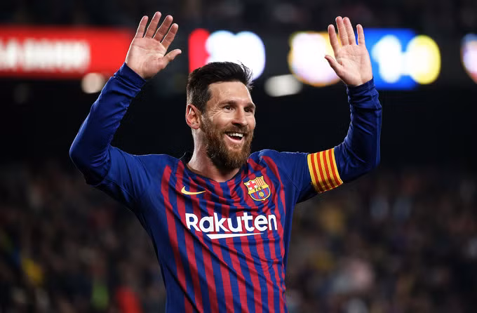 Messi vượt Ronaldo, chiếm ngôi "vua kiếm tiền" trong bóng đá