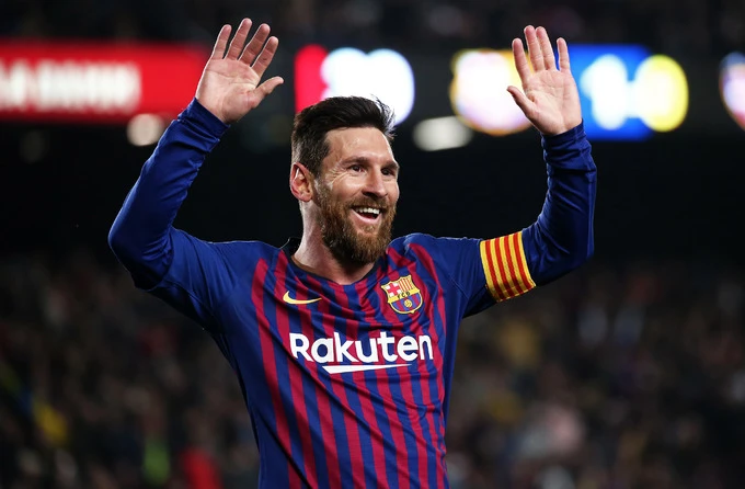 Messi vượt Ronaldo, chiếm ngôi "vua kiếm tiền" trong bóng đá