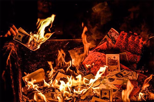 Văn khấn cúng hóa vàng - lễ tạ năm mới mùng 3 Tết Tân Sửu