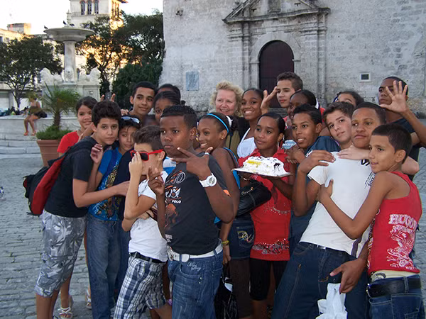 muon-kieu-tri-an-giao-vien-tren-the-gioi-2