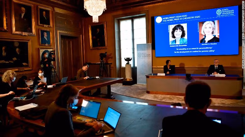Giải Nobel Hóa học năm 2020 được công bố tại Stockholm (Thuỵ Điển) vào ngày 7/10. Ảnh: CNN.