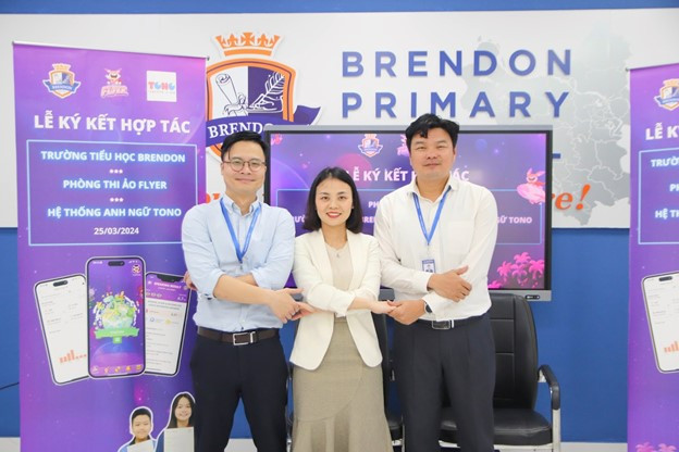 FLYER SCHOOL được áp dụng tại nhiều trường học và trung tâm tiếng Anh trên cả nước. (Ảnh: FLYER SCHOOL) FLYER SCHOOL được áp dụng tại nhiều trường học và trung tâm tiếng Anh trên cả nước. (Ảnh: FLYER SCHOOL)