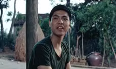 Trái ngược với Thành, Thăng lại là một người trầm tính, sống có vẻ hướng nội nhưng anh lại rất trưởng thành và điềm đạm.