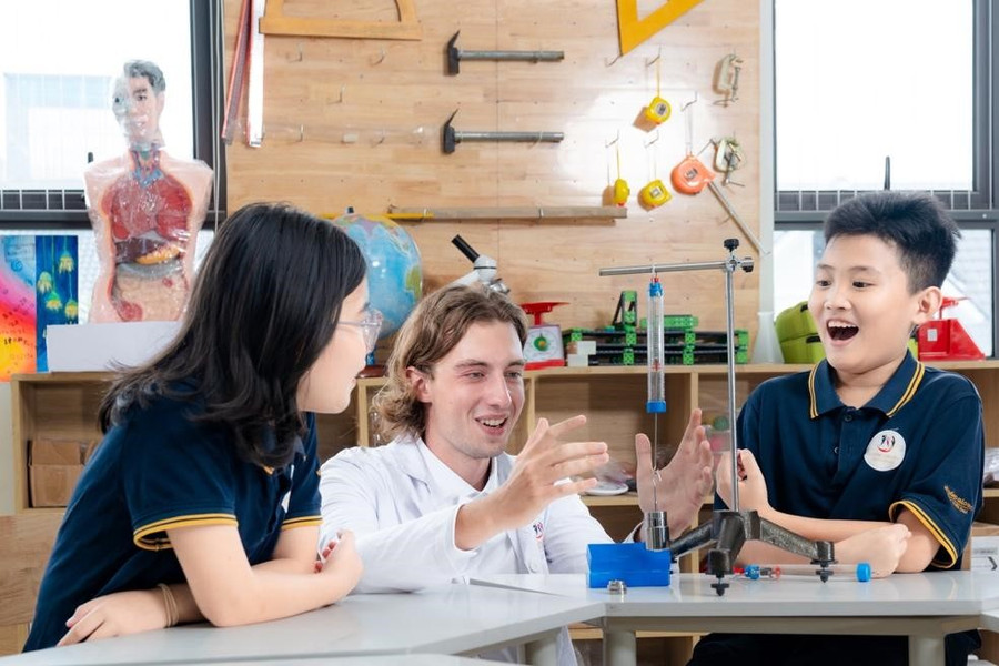 Học sinh Tân Thời Đại trong các dự án tích hợp liên môn Học sinh Tân Thời Đại trong các dự án tích hợp liên môn