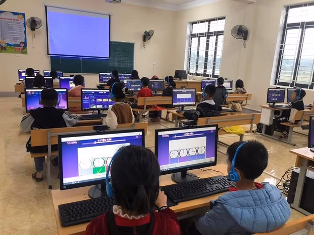 FLYER SCHOOL giúp trung tâm, trường học quản lý tiến độ học của học sinh, chất lượng giảng dạy của từng lớp, chi nhánh hiệu quả (Ảnh: FLYER SCHOOL)