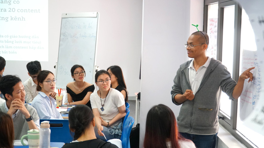 22 đẳng thức câu truyện truyền thông và 16 quy luật truyền thông 22 đẳng thức câu truyện truyền thông và 16 quy luật truyền thông