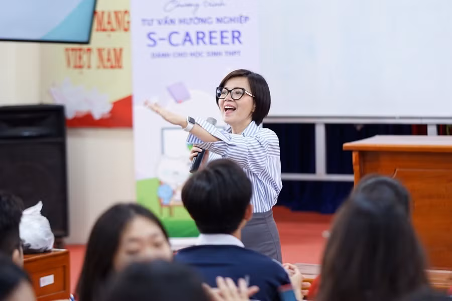 Bà Trần Thị Ngọc Thủy, người sáng lập – Giám đốc SiF Career, đối tác đồng hành cùng Shinhan Life trong chương trình S-Career