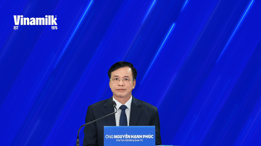 Ông Nguyễn Hạnh Phúc, Chủ Tịch Hội đồng Quản trị Vinamilk. Ông Nguyễn Hạnh Phúc, Chủ Tịch Hội đồng Quản trị Vinamilk.