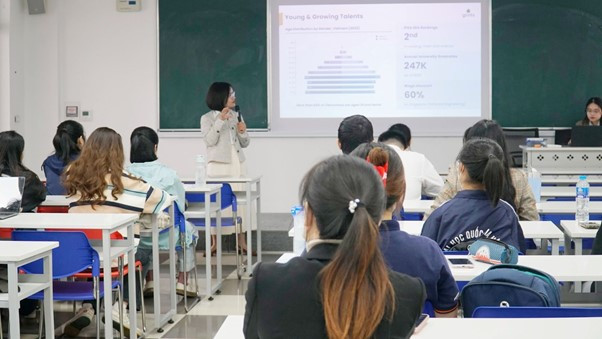 Hiểu rõ về thị trường lao động giúp sinh viên chủ động hơn trong lựa chọn nghề nghiệp.