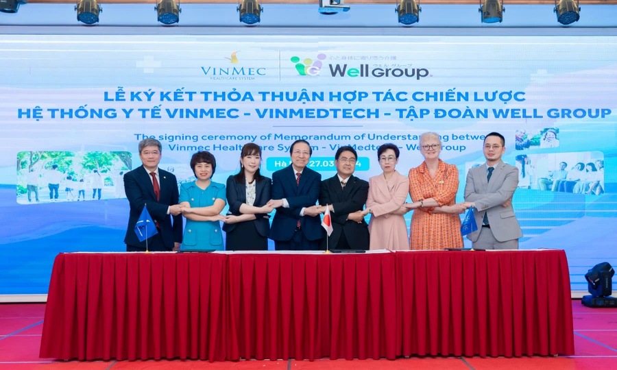 Lễ ký kết hợp tác chiến lược giữa Tập đoàn Vingroup và Tập đoàn Well Group (Nhật Bản) để phát triển mô hình Trung tâm chăm sóc sức khỏe người cao tuổi cao cấp tại Việt Nam.