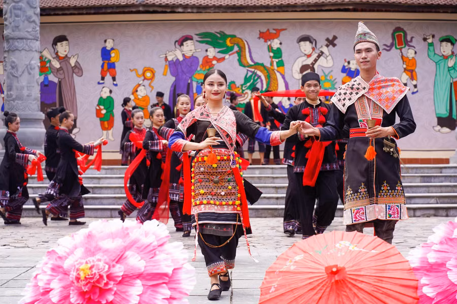 Lễ cưới của người Dao đỏ.